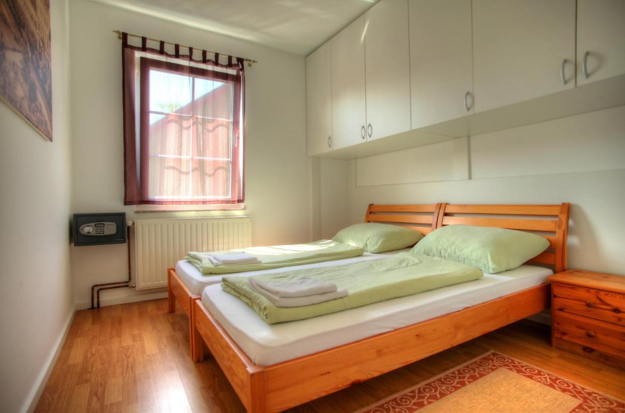 Bokun Apartments II Sisak Buitenkant foto